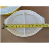Image 2 : (2) Yellow Pyrex Dishes 1 1/2Q Tray and Floral Design