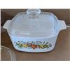 Image 2 : (2) Pyrex Dishes/Corning Ware (Bowl, and Square Dish w/ Lid)