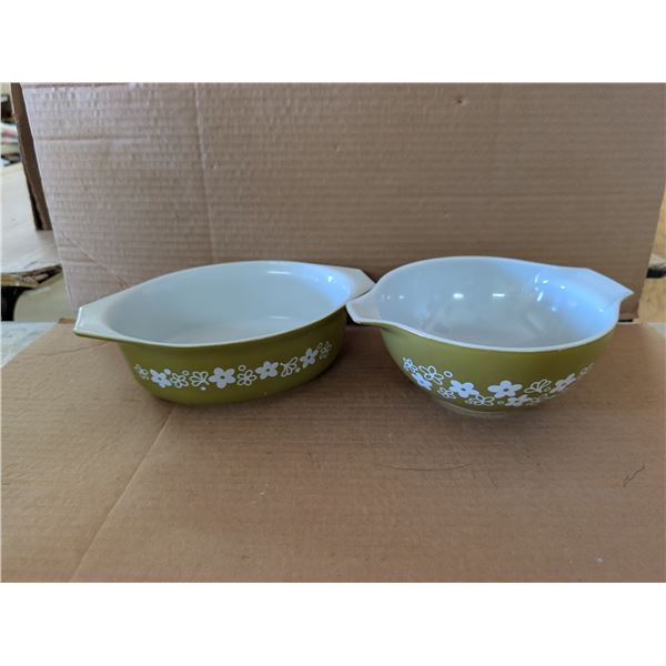 (2) Green Floral Design Pyrex Bowl and Dish