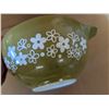 Image 6 : (2) Green Floral Design Pyrex Bowl and Dish