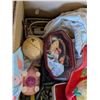 Image 6 : Box of misc. Items (Household, Dishware, Wall Decor, and etc.)