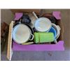 Image 1 : Box of Misc. Items (Pots, Tupperware, Strainers, and etc.)