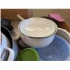 Image 3 : Box of Misc. Items (Pots, Tupperware, Strainers, and etc.)