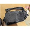 Image 5 : Suit case full of Meissi Hand Bags