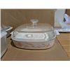 Image 2 : (3) Oven Dish Ware (2) Pyrex w/ Lids