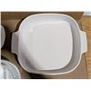 Image 4 : (3) Oven Dish Ware (2) Pyrex w/ Lids
