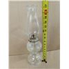 Image 2 : Vintage Clear Glass Oil Lamp W/ Chimney