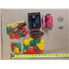 Image 5 : (2) Vintage View Masters, Chalkware, and etc.