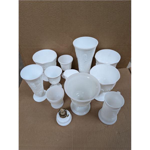 Lot of Milk Glass and White Glass Décor as Shown