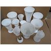 Image 5 : Lot of Milk Glass and White Glass Décor as Shown