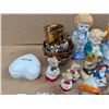 Image 3 : Lot of Vintage Porcelain Décor, S+P, and etc.