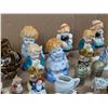 Image 4 : Lot of Vintage Porcelain Décor, S+P, and etc.
