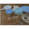 Image 3 : Lot of Vintage Pyrex/Fire King Dishware and etc.