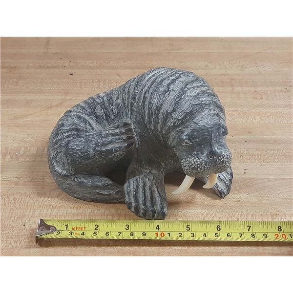 Vintage Wolf Original Canadian Stone Composite.