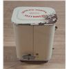 Image 4 : Vintage 1950's Tin Toy Washing Machine.
