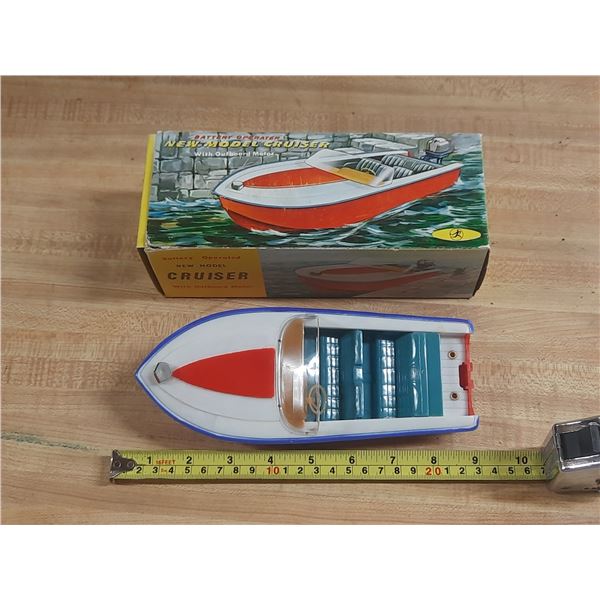 New Model Guiser With Original Box. (Made In Hong Kong)