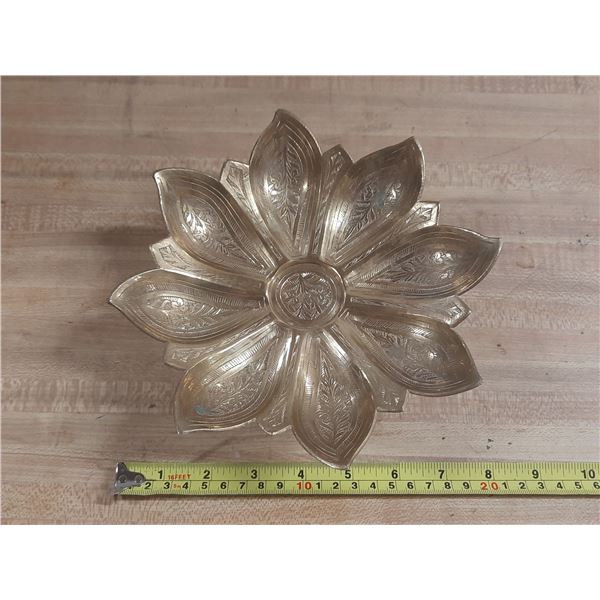 Vintage Brass Flower-shaped bowl. (Made In India)