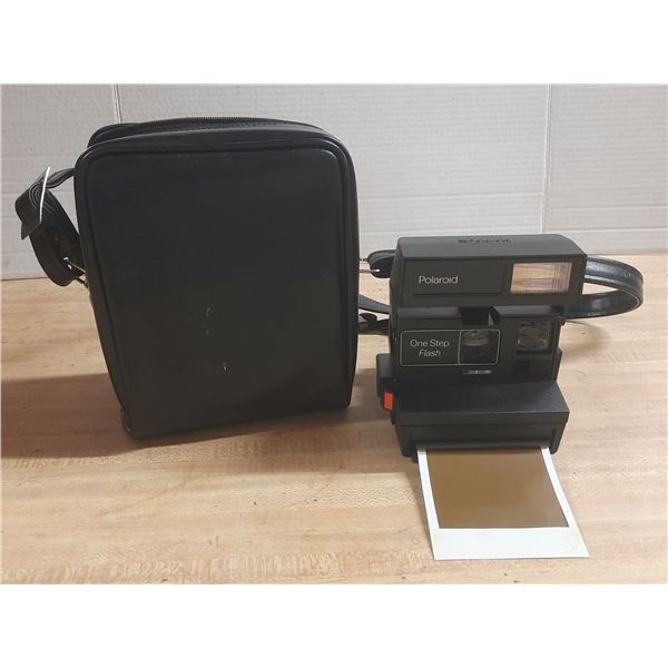 Vintage Black Polaroid One Step Flash Instant Film Camera. (Working)