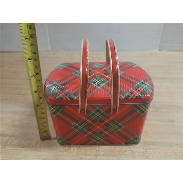 Vintage Grey Dunn Lunch Basket.