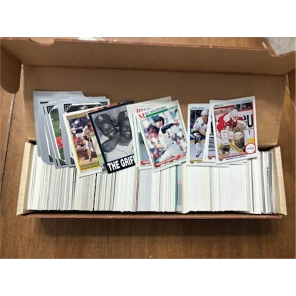 Box of Assorted Sportscards