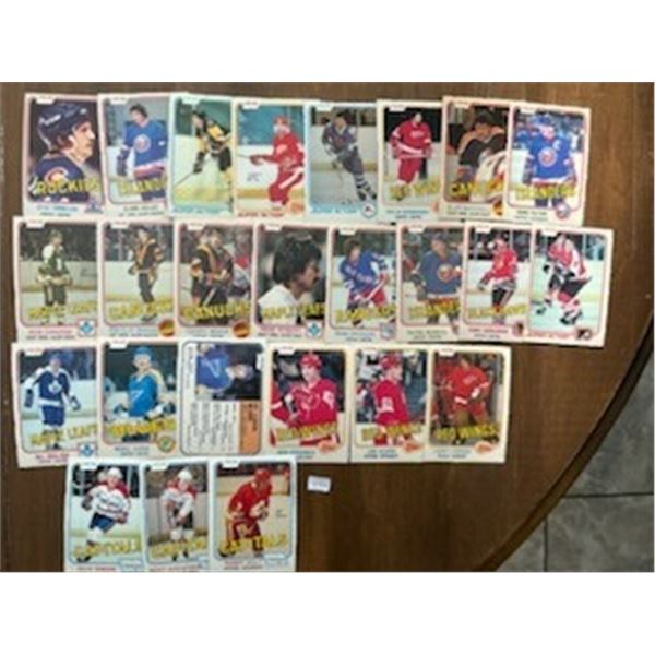 1981-82 OPC Hockey Cards (25)