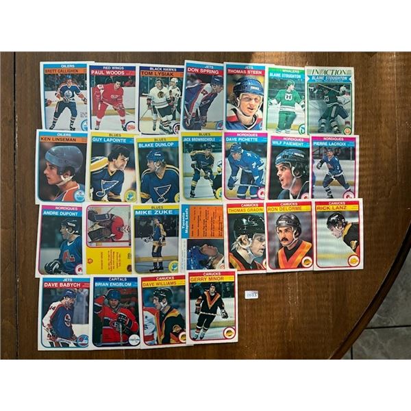 1982-83 OPC Hockey Cards (25)