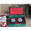 Image 3 : Lot of Asian Inspired Items (Medicine balls, Vase, Décor, and etc.)