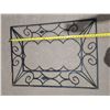Image 2 : Metal garden Frame Décor 37x27"