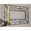 Image 3 : Metal garden Frame Décor 37x27"