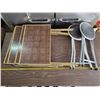 Image 1 : 4 tv trays and 2 stools