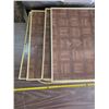 Image 3 : 4 tv trays and 2 stools