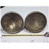 Image 1 : 2 vintage ford headlights- 1 has a crack