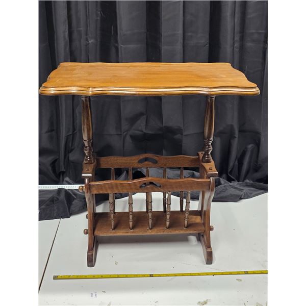 Magazine rack- 24"H