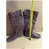 Image 2 : Red Magenta Tender Tootsies Size 9 Boots