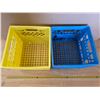 Image 2 : 2 milk crates