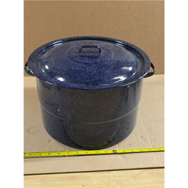 Enamel roasting pot