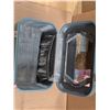 Image 2 : Travel case and mirror