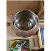 Image 3 : Lot of various décor items- tea pot, eggs