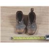 Image 1 : Vintage Shoes for dolll/figurine.