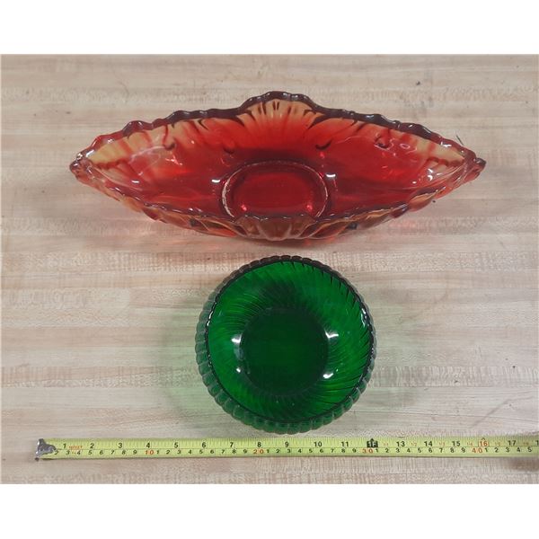 Vintage Emerald Green Glass Bowl and Vintage Jeannette Glass Bowl.