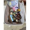 Image 1 : Tote and lid with various collectables