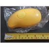 Image 3 : (2) Spray Massage Pet Brush - Rechargeable. (New)