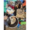 Image 1 : Pallet of misc items- type writer, enamelware