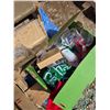 Image 5 : Pallet of misc items- type writer, enamelware