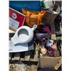 Image 4 : Pallet of misc items- 2 wheelers
