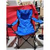 Image 5 : 2 Folding Chairs