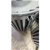 Image 2 : Outdoor Trash Can