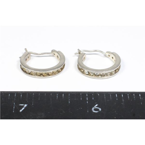 3.42 GRAMS 925 SILVER HOOP EARRINGS