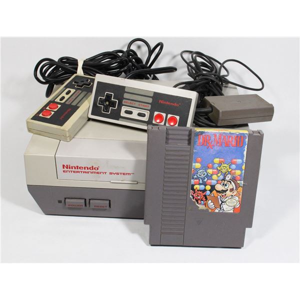 NINTENDO NES CONSOLE  BUNDLE WITH MARIO