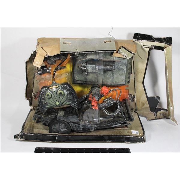ALIEN RACERS VINTAGE RC DAMAGED BOX